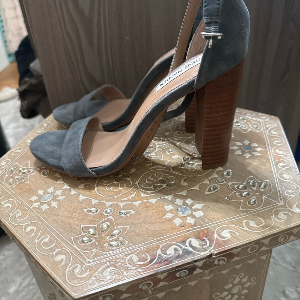 Steve Madden Gray Suede Block Heel Sandals new